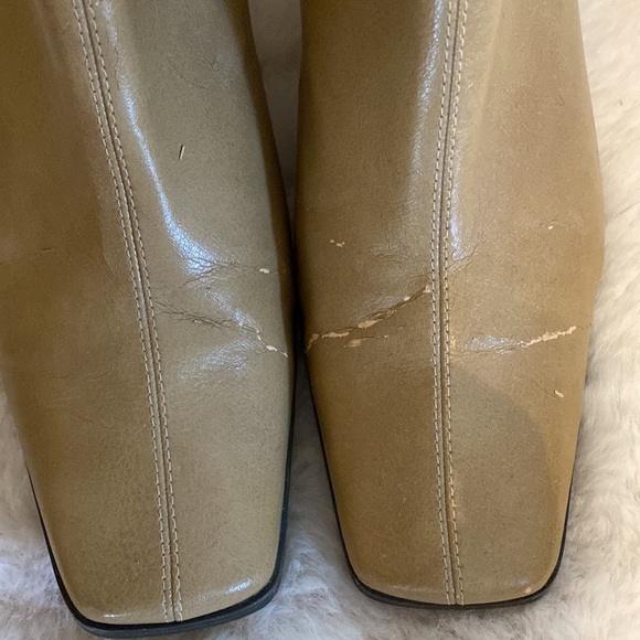 •Thrifted heeled booties - Picture 5 of 6